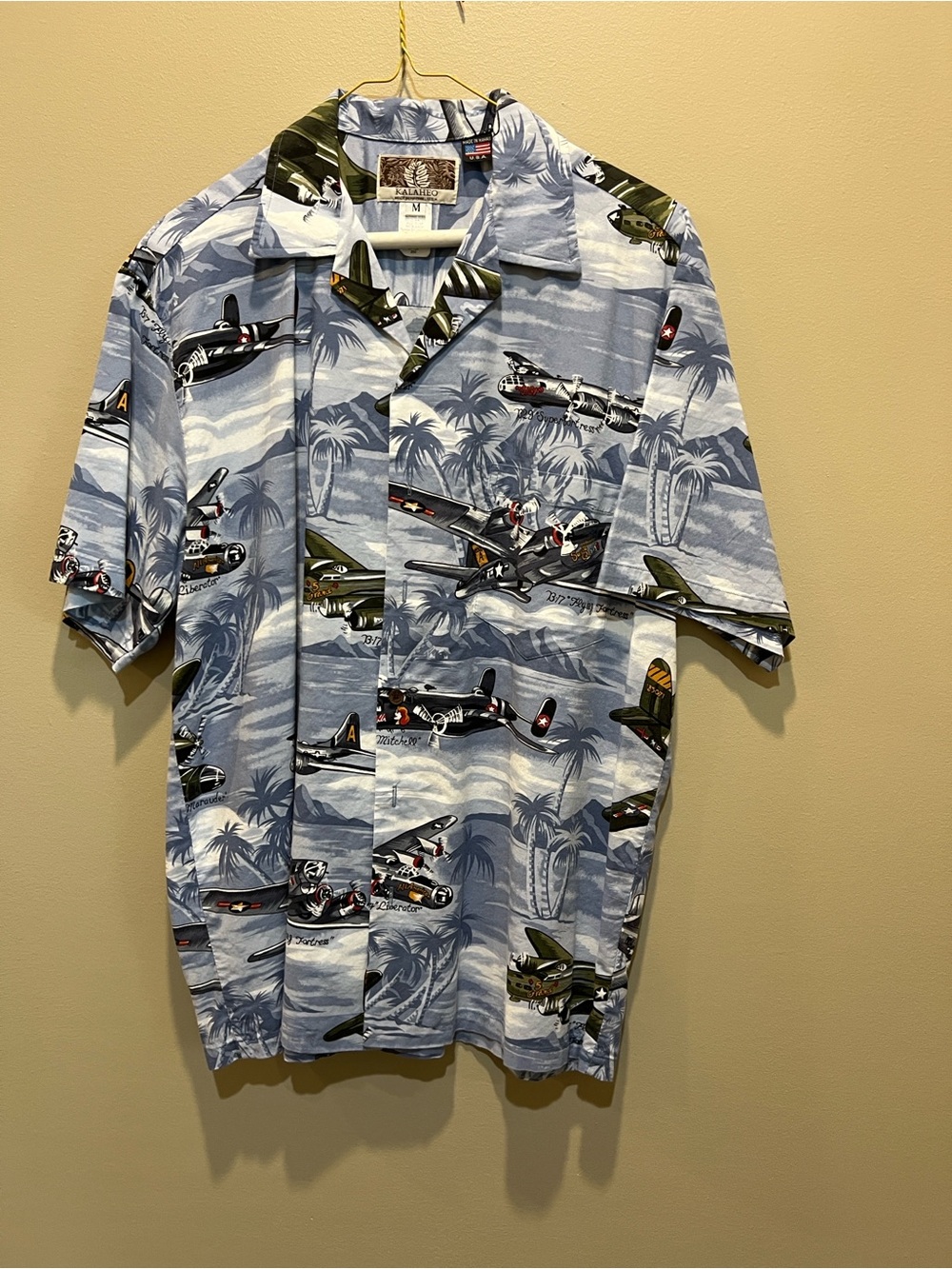 Vintage-Style Blue Hawaiian WWII Airplane Print Short-Sleeve Shirt